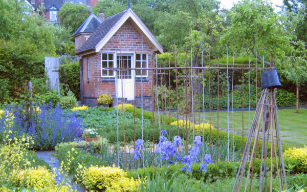 Hill Close Victorian Gardens in Warwick
