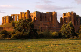 Kenilworth Castle in Warwickshire + Pre-Booking