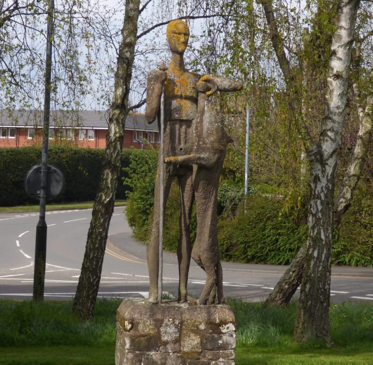 Guy of Warwick statue in Warwick